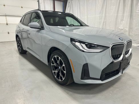Used 2025 BMW X3 xDrive30i w/ M Sport Package image 1