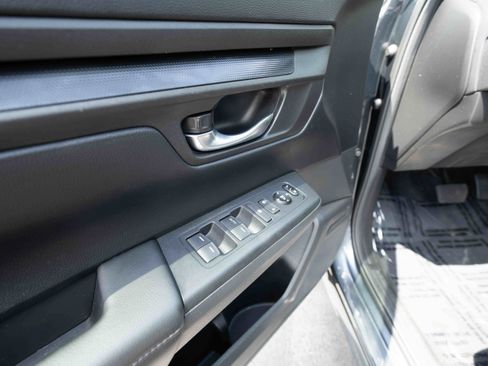 Used 2023 Honda CR-V LX image 7