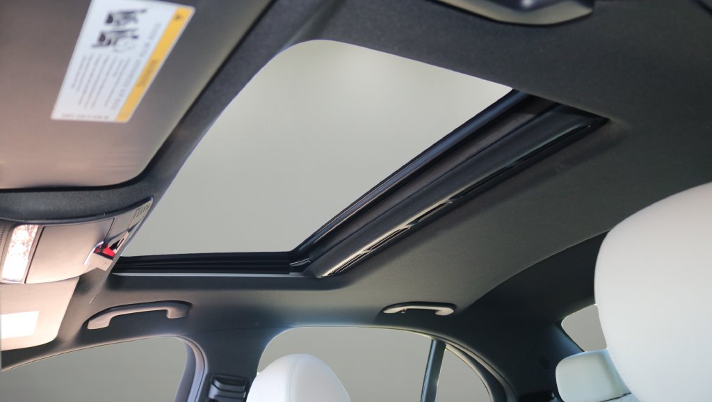 Used 2020 Mercedes-Benz E 350 Sedan image 28