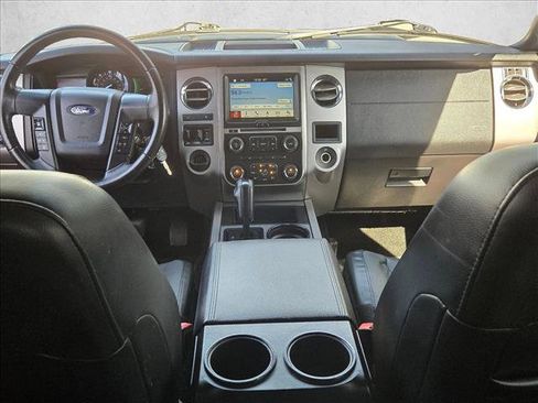 Used 2017 Ford Expedition XLT w/ Equipment Group 202A image 18
