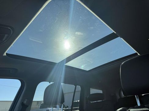 Used 2023 Jeep Grand Cherokee L Limited w/ Luxury Tech Group II image 24