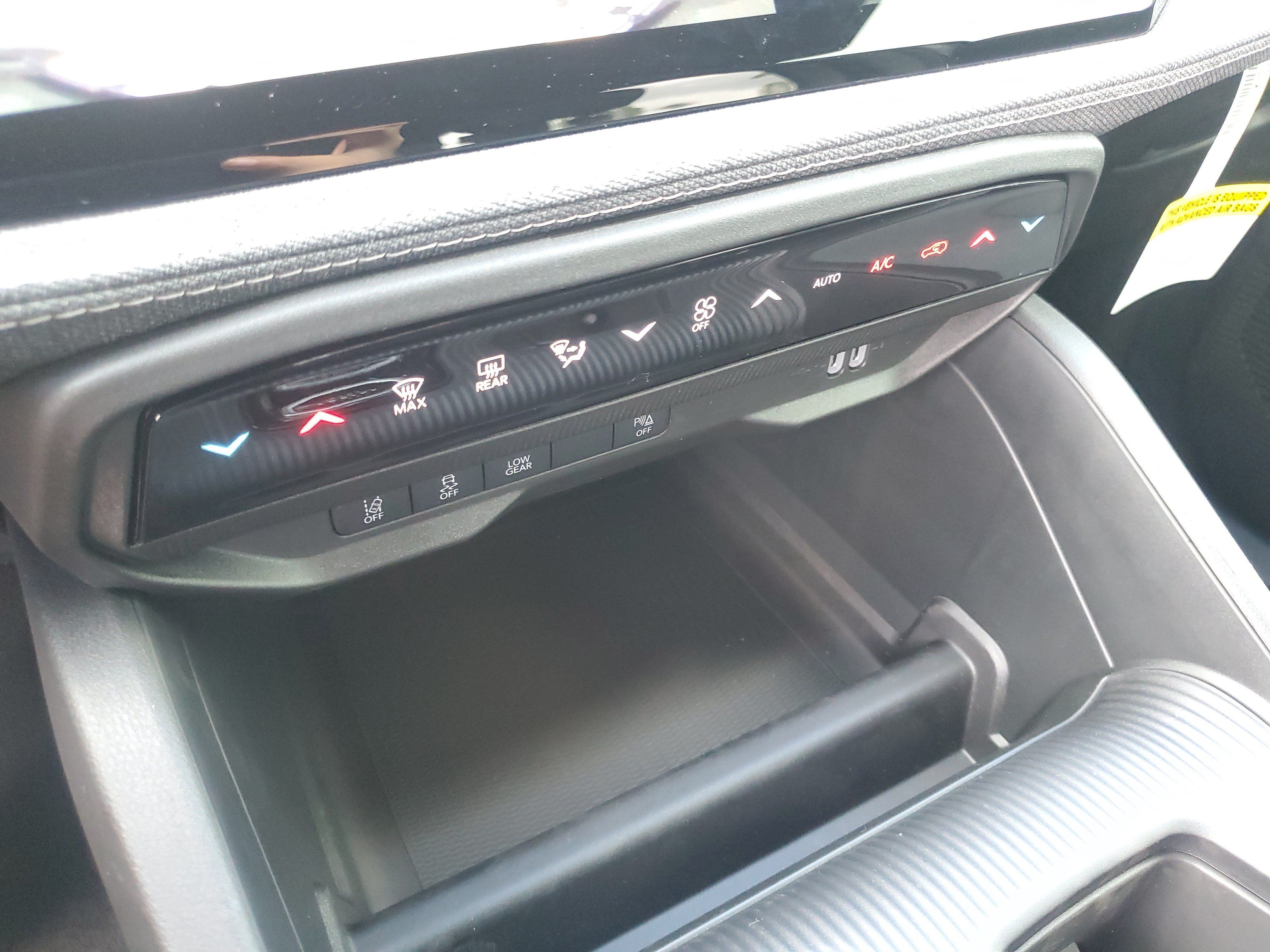 New 2026 Jeep Cherokee Laredo AWD/4WD image 20