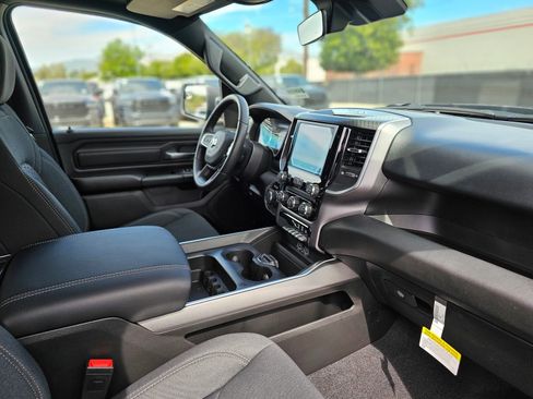 New 2026 RAM 1500 Express image 27