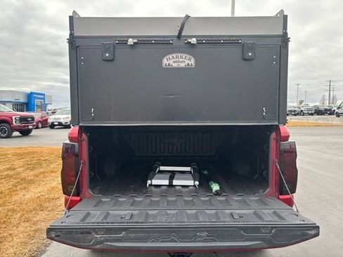 Used 2025 Chevrolet Colorado ZR2 w/ Technology Package image 27