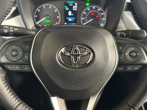 Used 2024 Toyota Corolla SE w/ SE Package FWD image 18