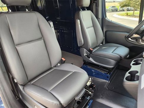 New 2025 Mercedes-Benz Sprinter 2500 image 17