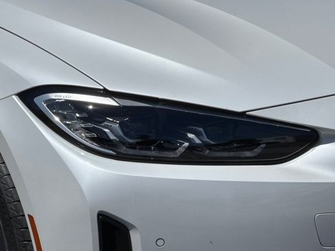 Used 2023 BMW i4 eDrive35 w/ Premium Package RWD image 11
