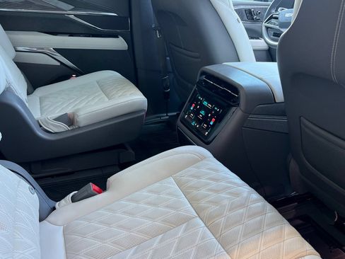 Used 2026 Cadillac Escalade IQ Luxury 1 w/ LPO, Floor Liner Package AWD/4WD image 18