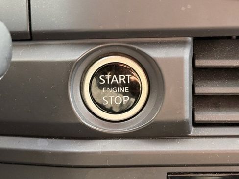 Certified 2024 Nissan Pathfinder S image 34