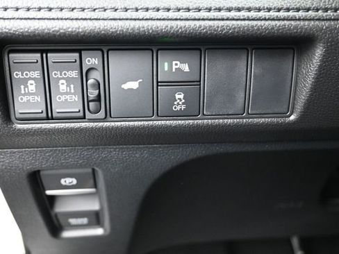 New 2026 Honda Odyssey Touring image 13