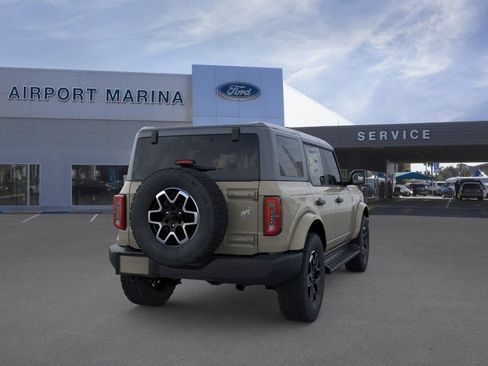 New 2026 Ford Bronco Outer Banks AWD/4WD image 9