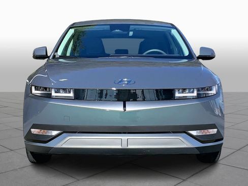 Used 2023 Hyundai Ioniq 5 SE image 3