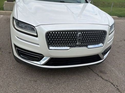 Used 2019 Lincoln Nautilus Reserve image 2