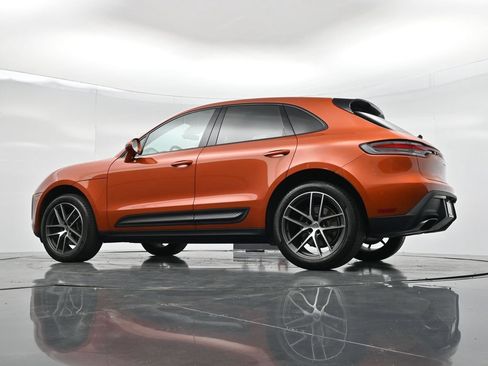 Certified 2024 Porsche Macan AWD/4WD image 26
