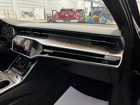 Used 2021 Audi A6 2.0T Premium image 29