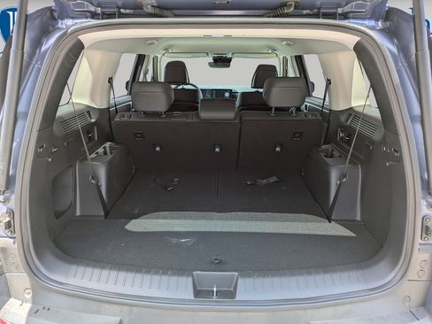 Used 2025 Hyundai Santa Fe SEL FWD image 12