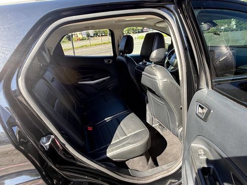 Used 2021 Ford EcoSport Titanium image 12