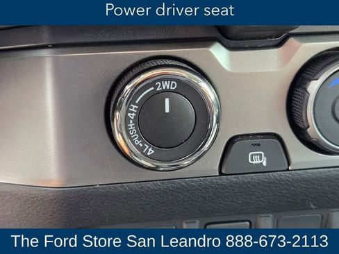 Used 2022 Toyota Tacoma SR5 AWD/4WD image 19