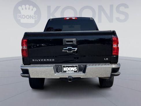 Used 2019 Chevrolet Silverado 1500 LT w/ LPO, Black Pack AWD/4WD image 5