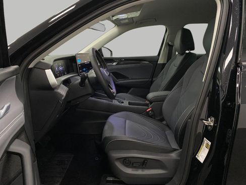 New 2026 Volkswagen Tiguan SE AWD/4WD image 26