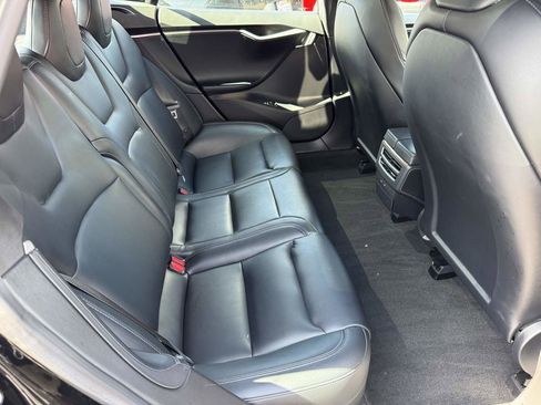 Used 2020 Tesla Model S AWD image 19