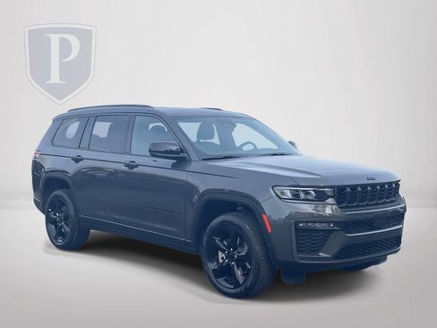 New 2026 Jeep Grand Cherokee L Limited w/ Limited Altitude Package AWD/4WD image 1