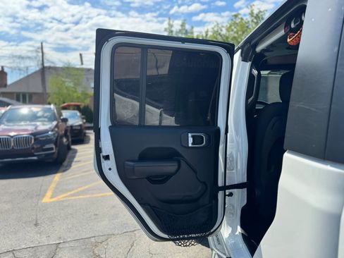 Used 2020 Jeep Gladiator Mojave AWD/4WD image 39