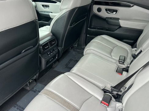 Used 2024 Honda Pilot EX-L image 13