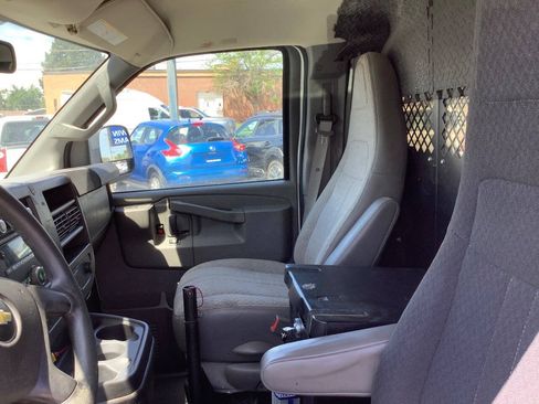 Used 2016 Chevrolet Express 2500 w/ Cold Climate Package RWD image 30