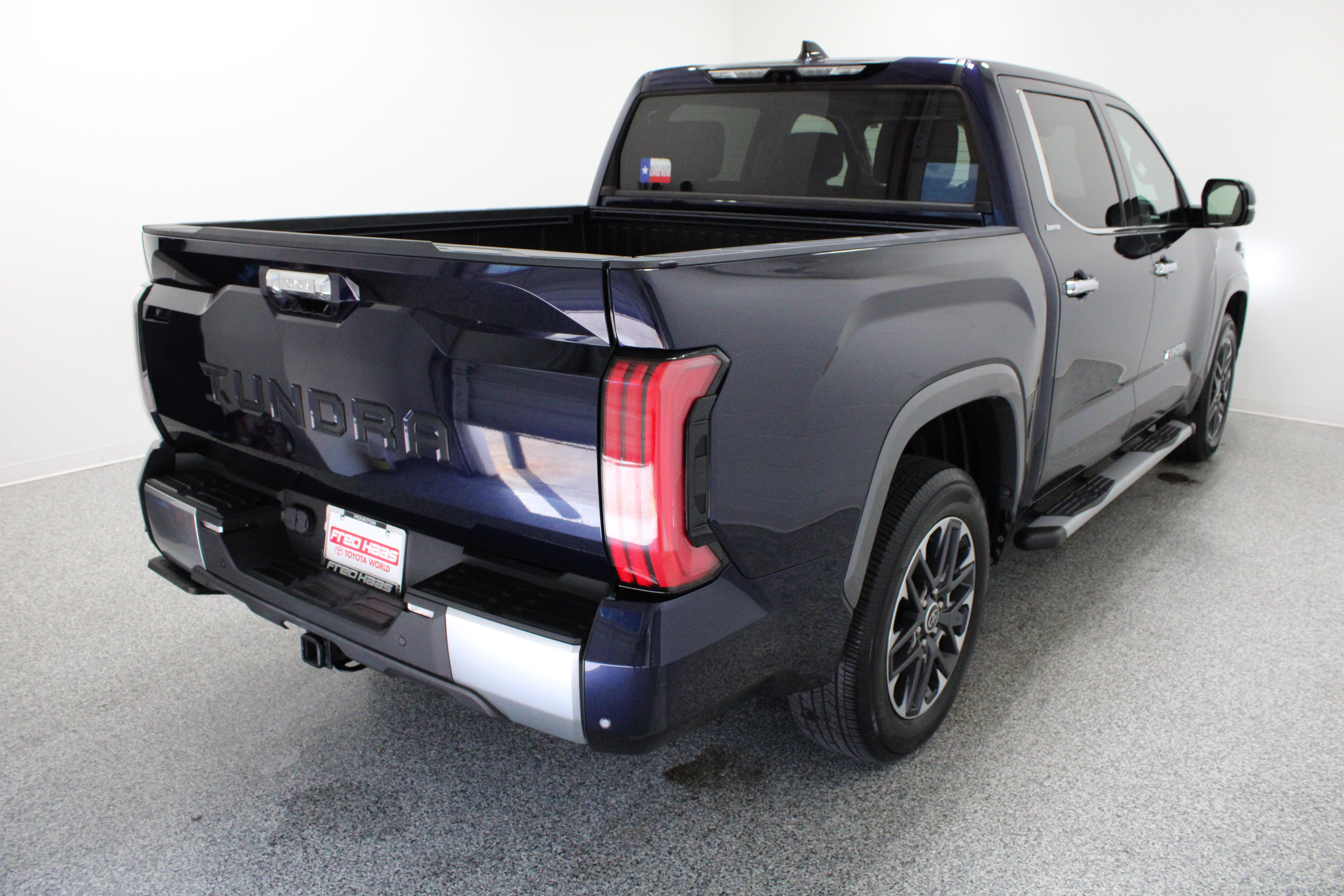 Used 2023 Toyota Tundra Limited RWD image 7
