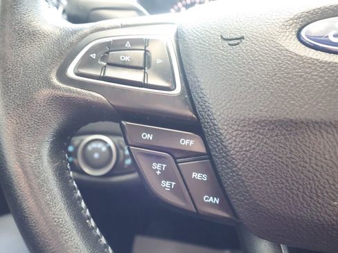 Used 2018 Ford Escape SEL image 15