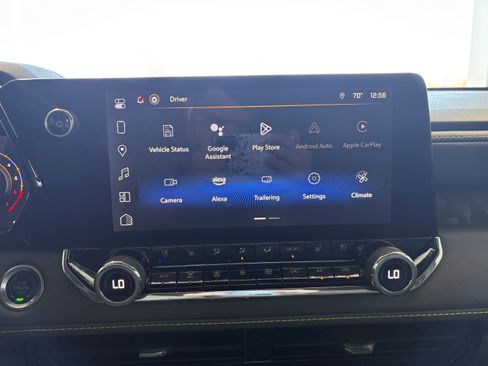 Used 2024 Chevrolet Colorado ZR2 w/ ZR2 Convenience Package III image 15