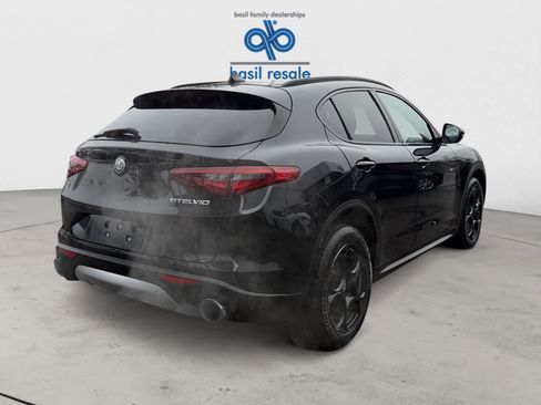 Used 2018 Alfa Romeo Stelvio Sport w/ Quick Order Package 22J Sport image 7