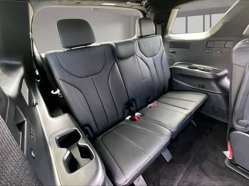 Used 2024 Hyundai Palisade Calligraphy FWD image 25