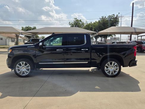 Certified 2026 Chevrolet Silverado 1500 High Country w/ High Country Premium Package AWD/4WD image 4