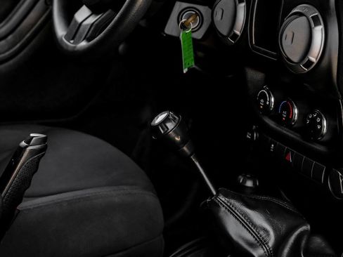 Used 2014 Jeep Wrangler Sport AWD/4WD image 26