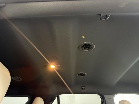 Used 2019 Ford Explorer Limited image 30