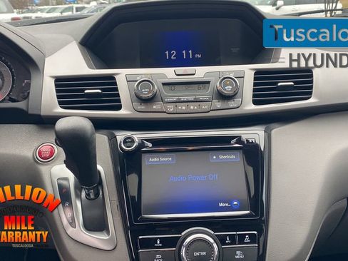 Used 2016 Honda Odyssey EX-L image 30