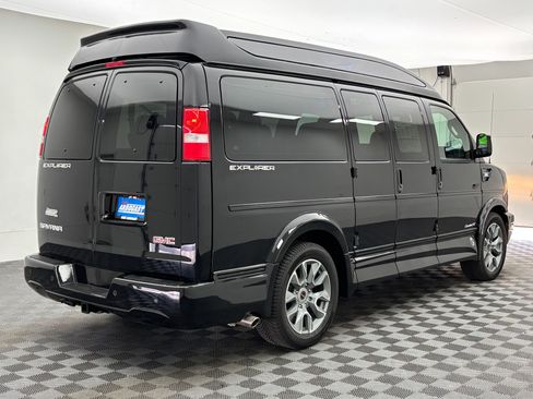 New 2026 GMC Savana 2500 w/ Driver Convenience Package RWD image 8