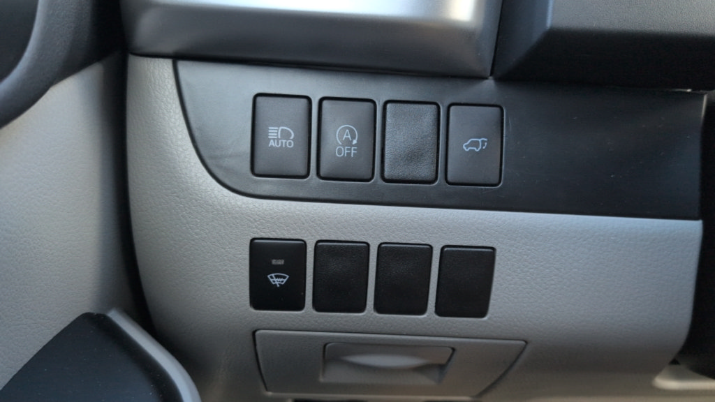 Used 2019 Toyota Highlander XLE AWD/4WD image 14