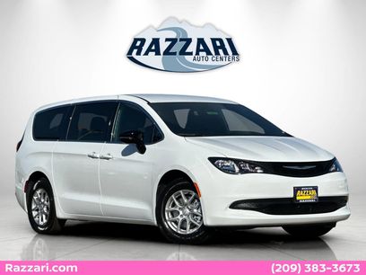 New 2025 Chrysler Voyager LX