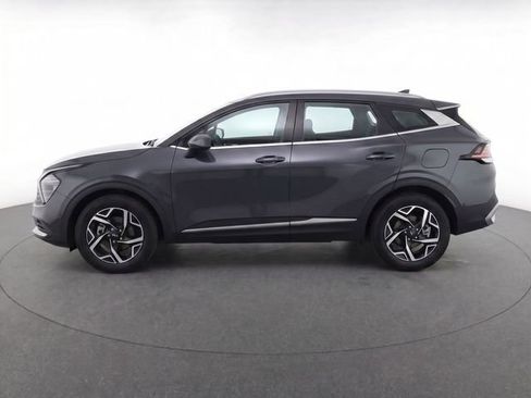 Used 2024 Kia Sportage LX AWD/4WD image 4