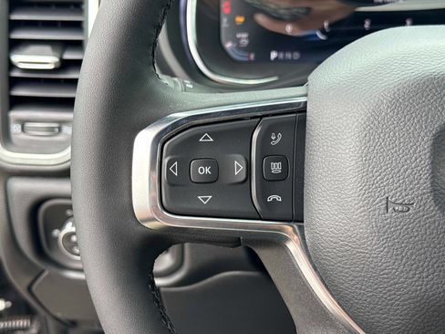 New 2026 RAM 3500 Big Horn AWD/4WD image 32
