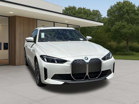 New 2026 BMW i4 eDrive40 w/ Premium Package RWD image 5