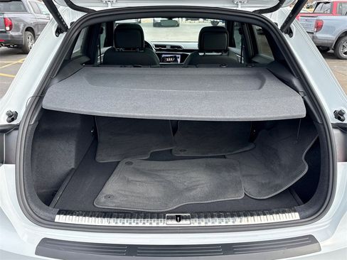 Used 2023 Audi Q3 2.0T Premium Plus w/ Premium Plus Package image 16