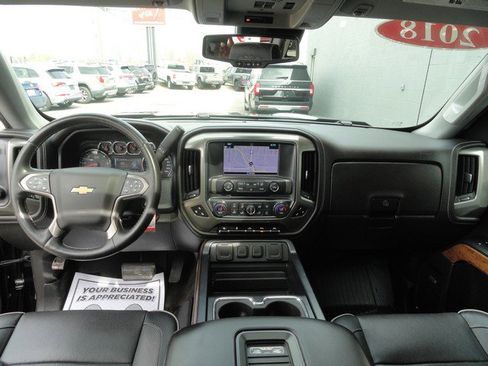 Used 2018 Chevrolet Silverado 1500 High Country image 19