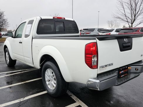 Used 2016 Nissan Frontier SV image 12