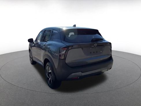 Used 2025 Nissan Kicks SV image 11