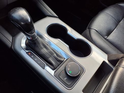 Used 2019 Chevrolet Blazer LT w/ Sun and Wheels Package image 28