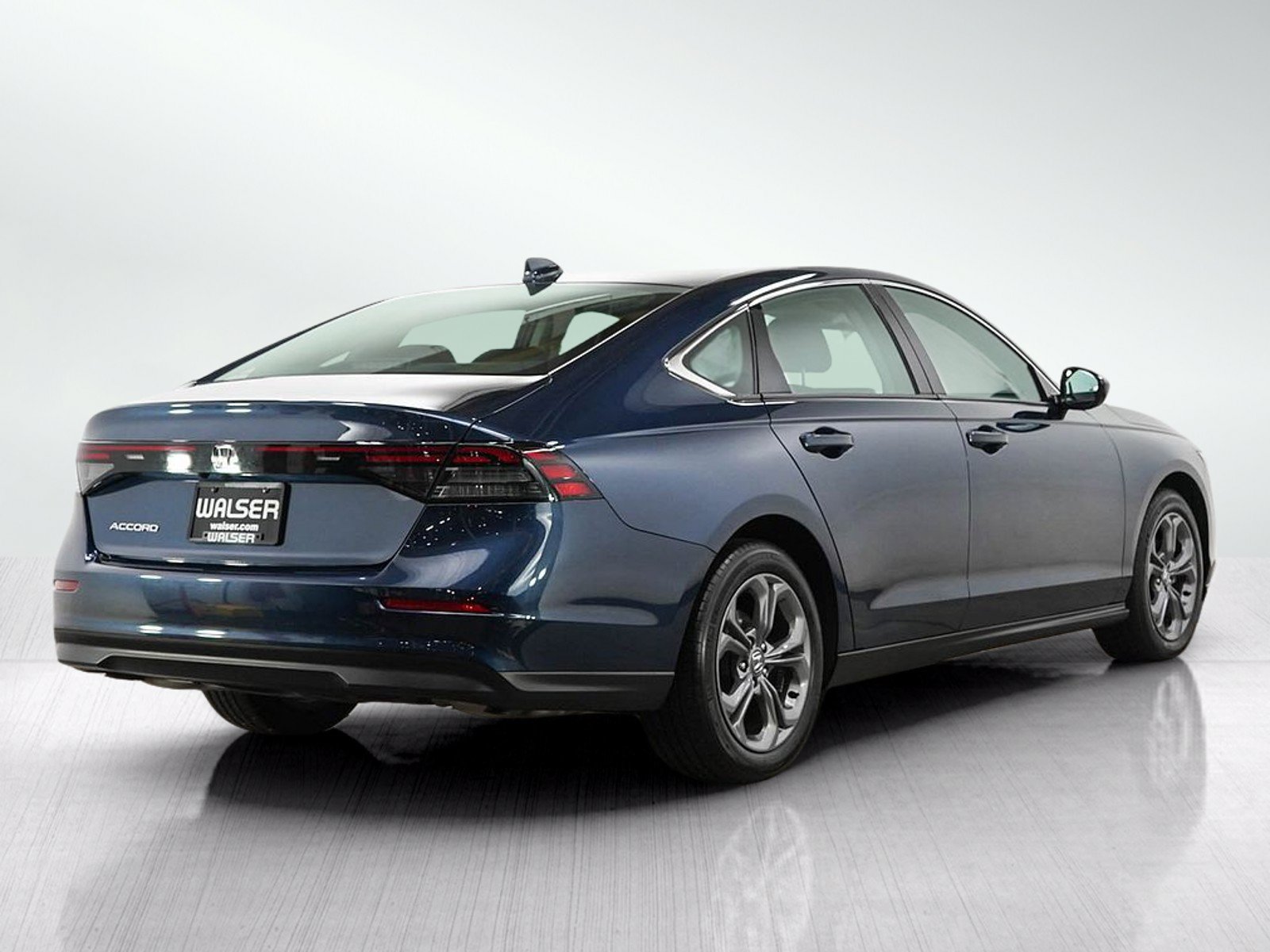 Used 2024 Honda Accord EX image 5